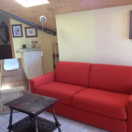 Anna Porto Valtravaglia