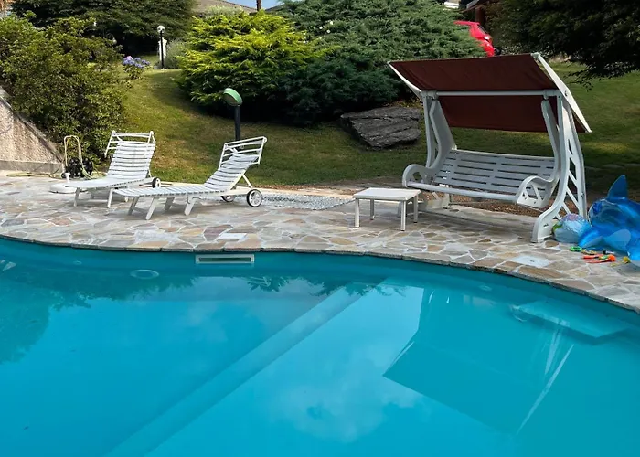 Anna Porto Valtravaglia